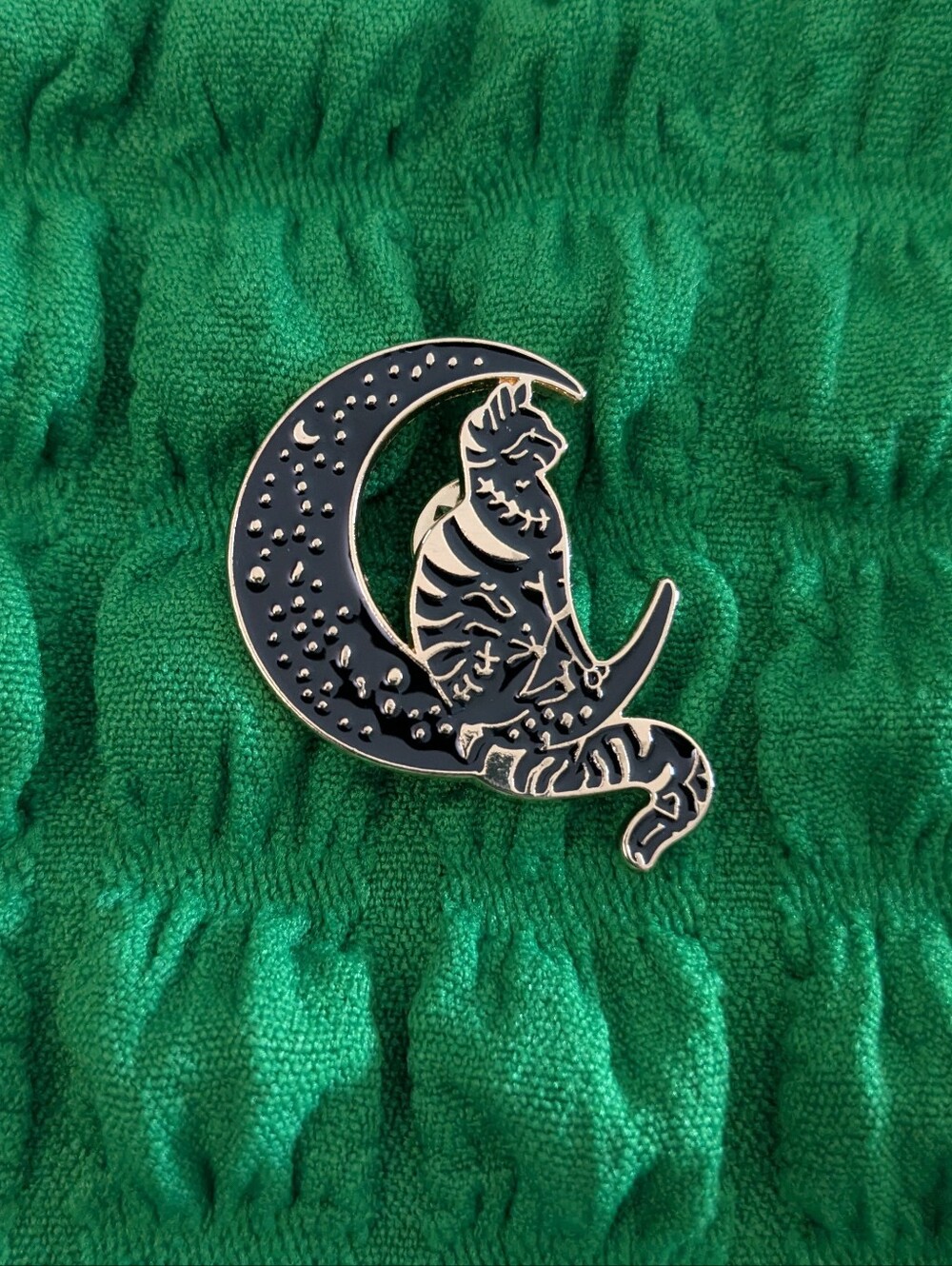 Black & Gold Cat On Moon Enamel Pin